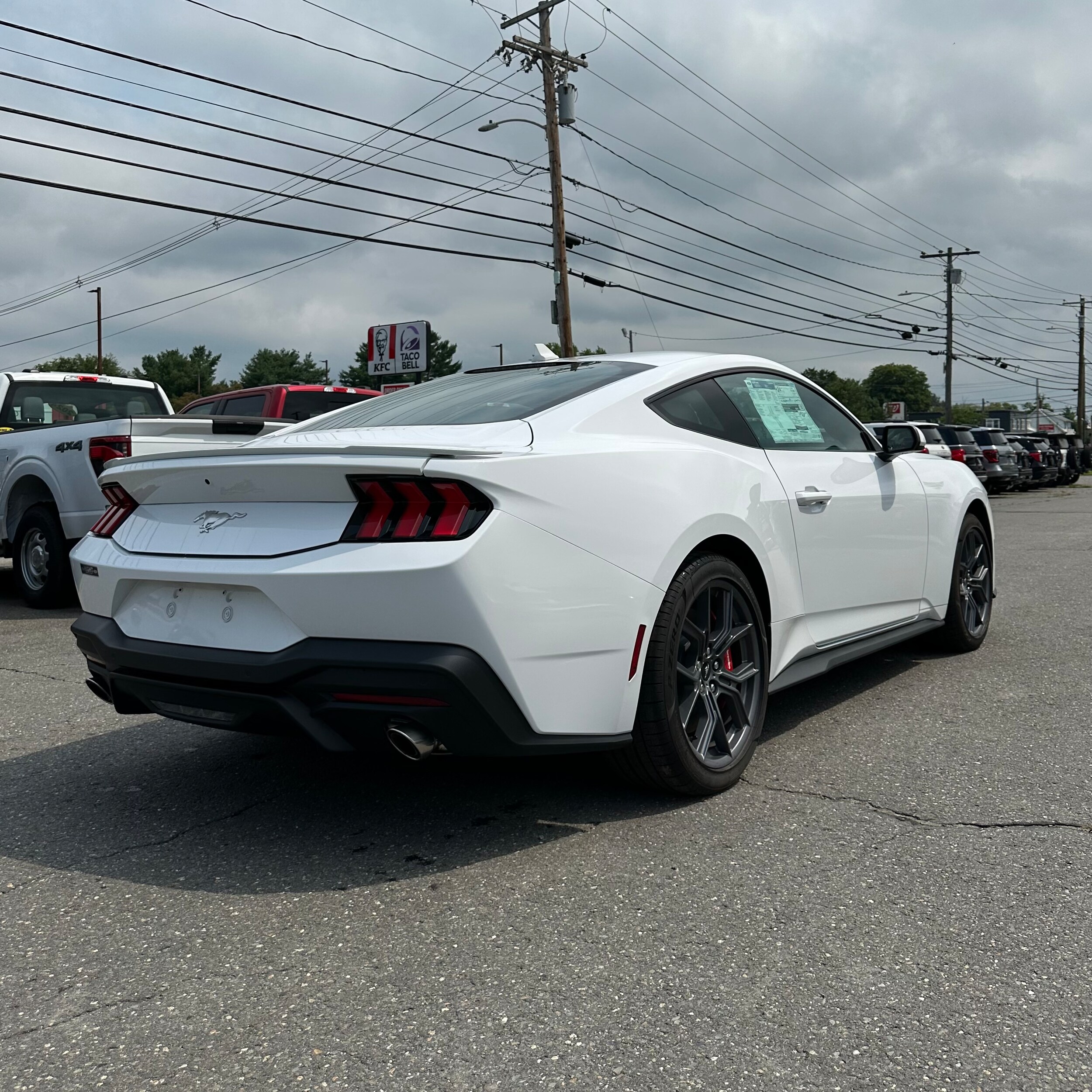 2024 Ford Mustang EcoBoost photo 2