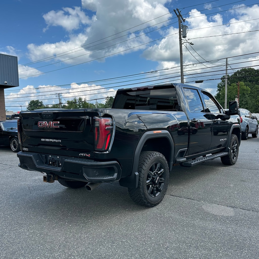 Used 2024 GMC Sierra 2500HD AT4 Crew Cab Truck