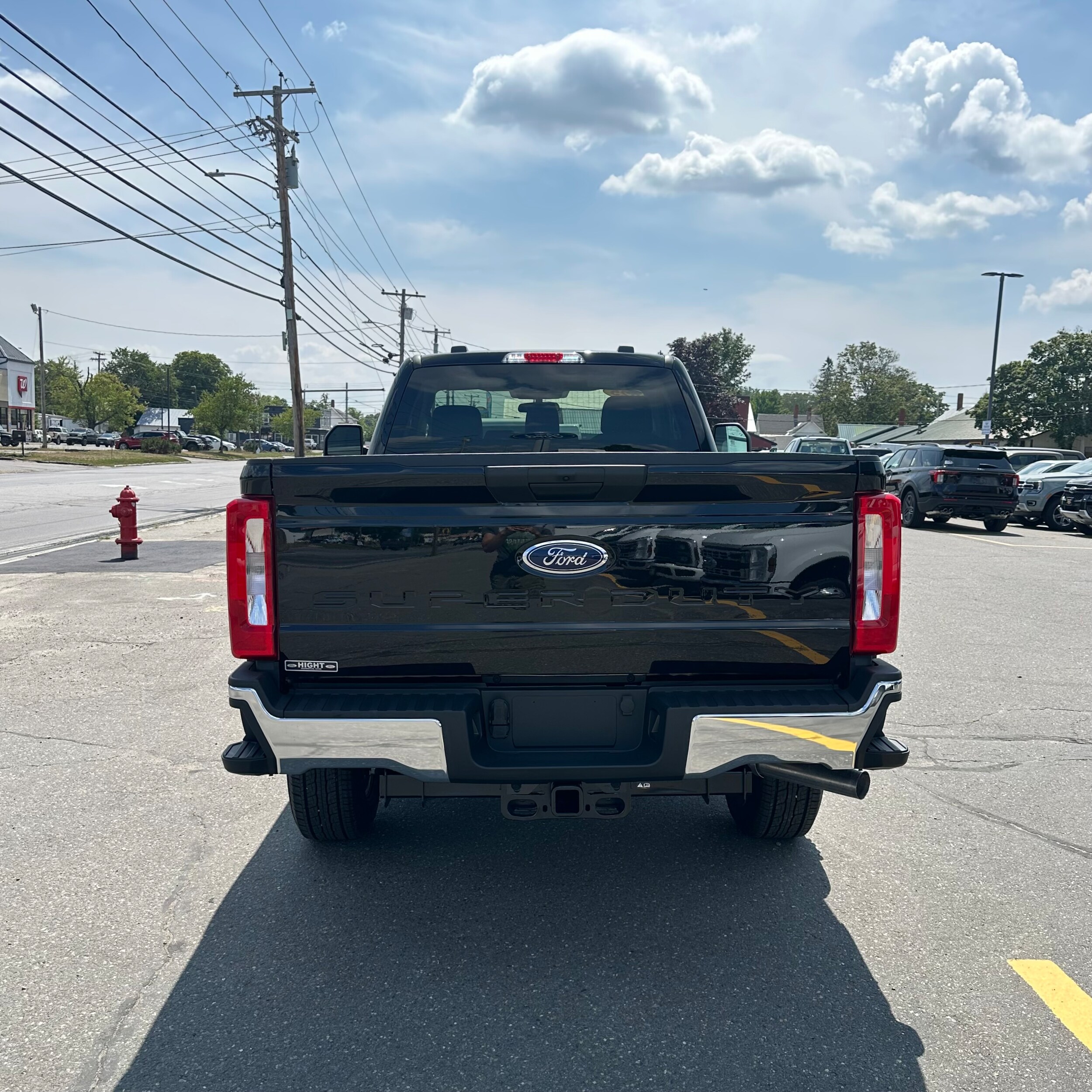 2025 Ford F-350 XLT photo 3