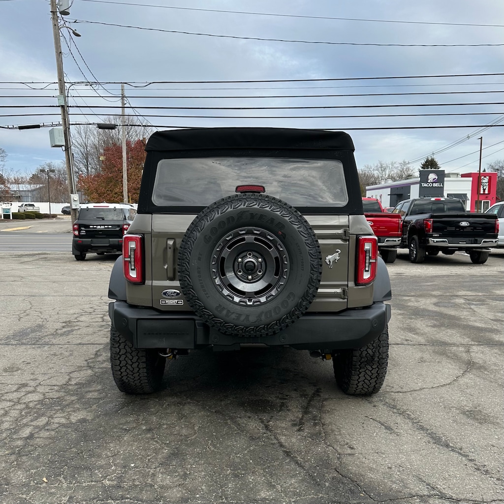 New 2025 Ford Bronco Outer Banks SUV