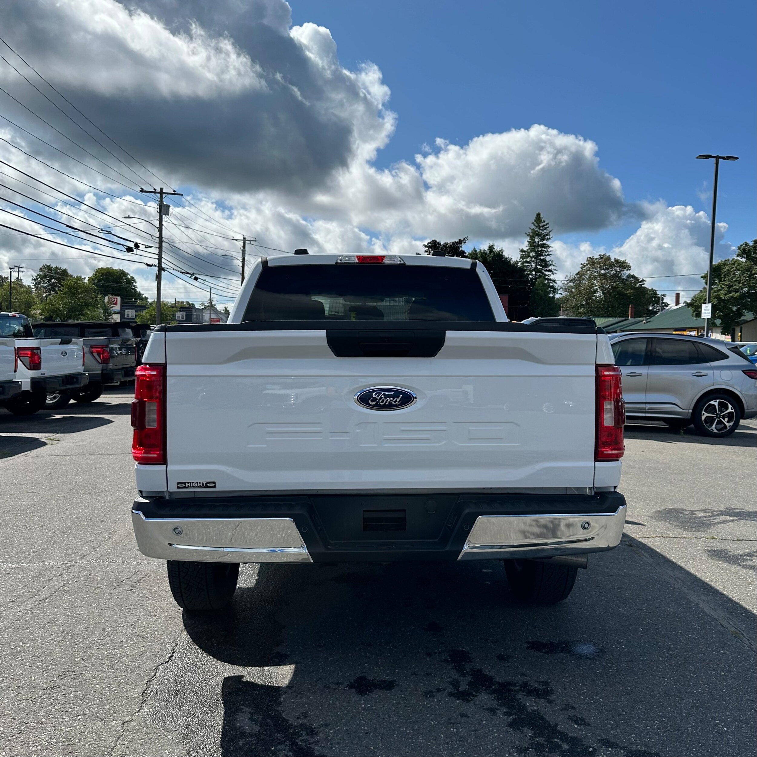 2023 Ford F-150 XLT photo 3