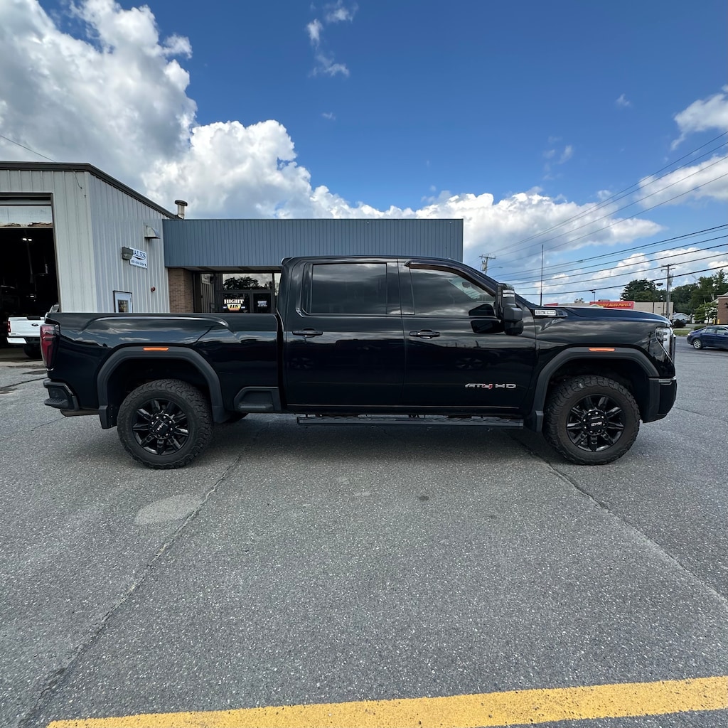 Used 2024 GMC Sierra 2500HD AT4 Crew Cab Truck