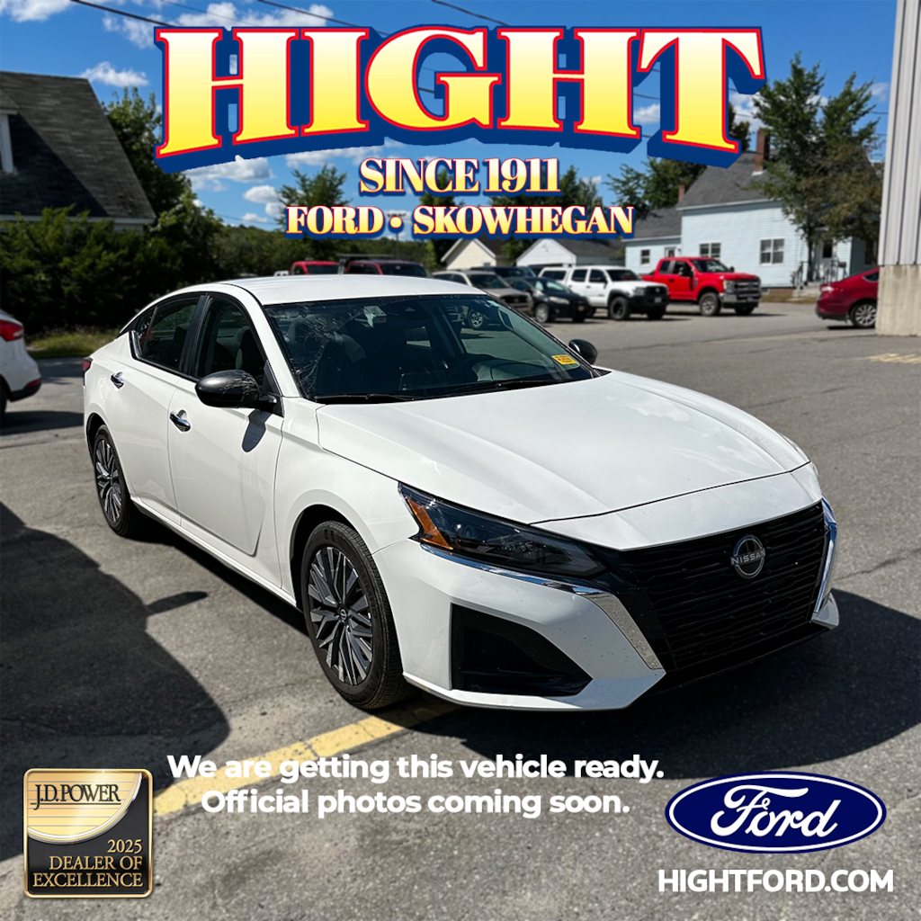 Used 2025 Nissan Altima SV Sedan