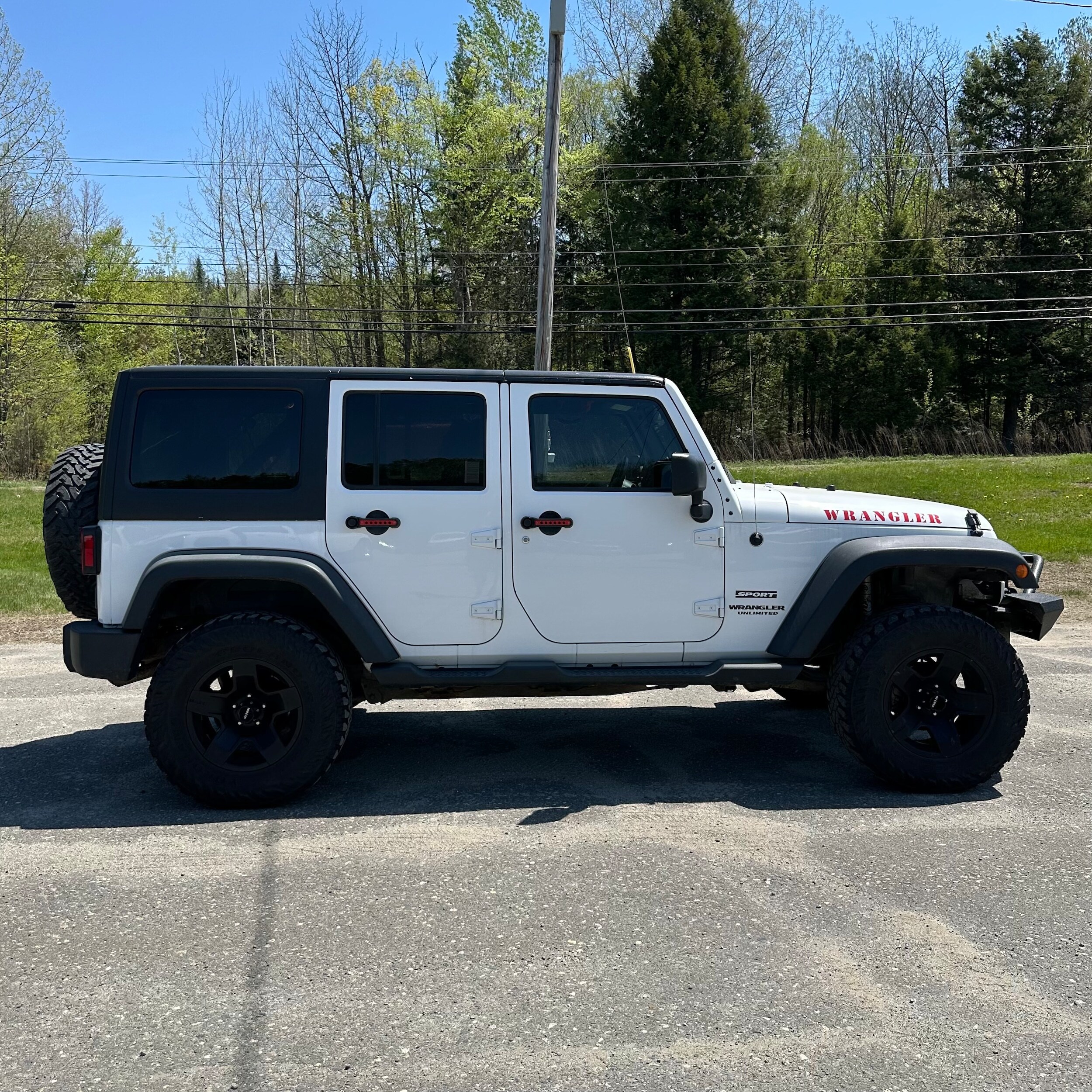 Used 2013 Jeep Wrangler Unlimited Sport with VIN 1C4BJWDG3DL621608 for sale in Farmington, ME