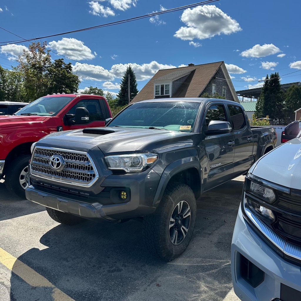 Used 2016 Toyota Tacoma Truck Double Cab
