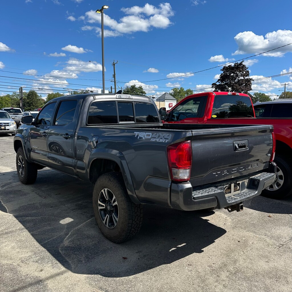Used 2016 Toyota Tacoma Truck Double Cab