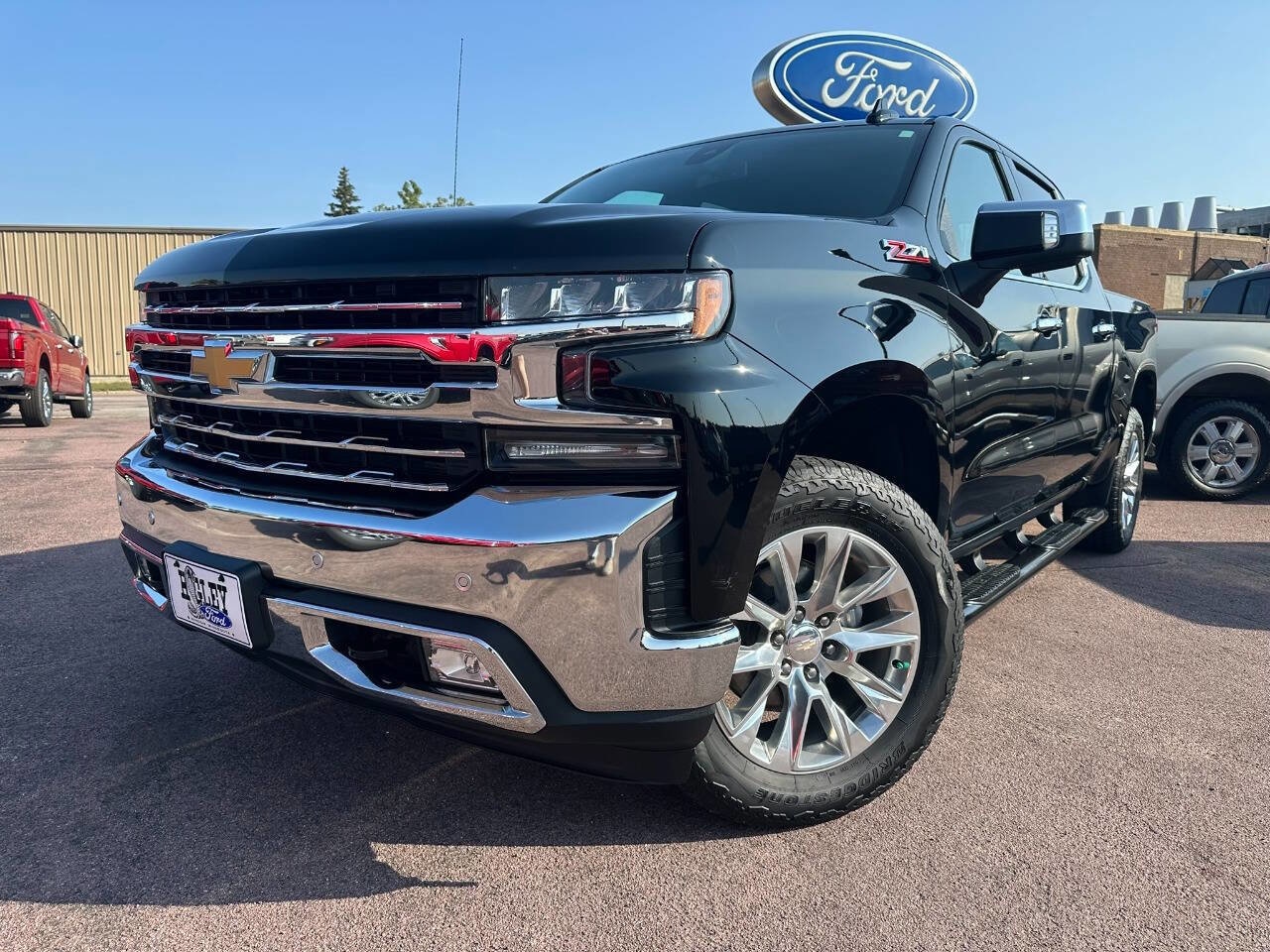 Used 2019 Chevrolet Silverado 1500 LTZ with VIN 3GCUYGED3KG131209 for sale in Windom, Minnesota