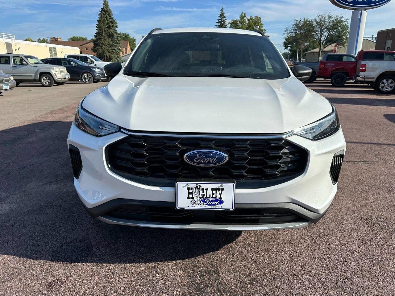 2025 Ford Escape ST-Line photo 2