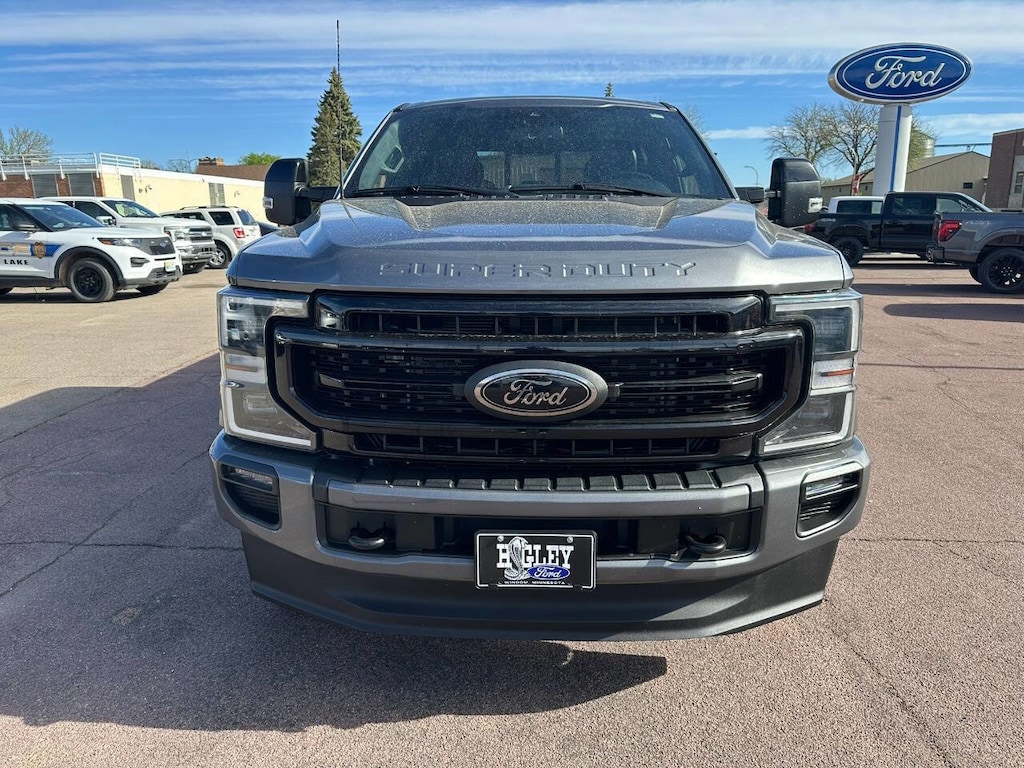 Used 2022 Ford F-250 Lariat Truck Crew Cab