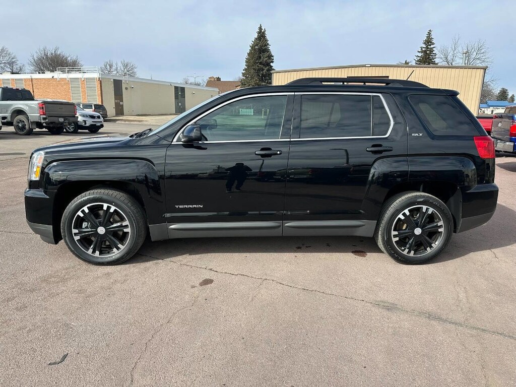 Used 2017 GMC Terrain SLT SUV
