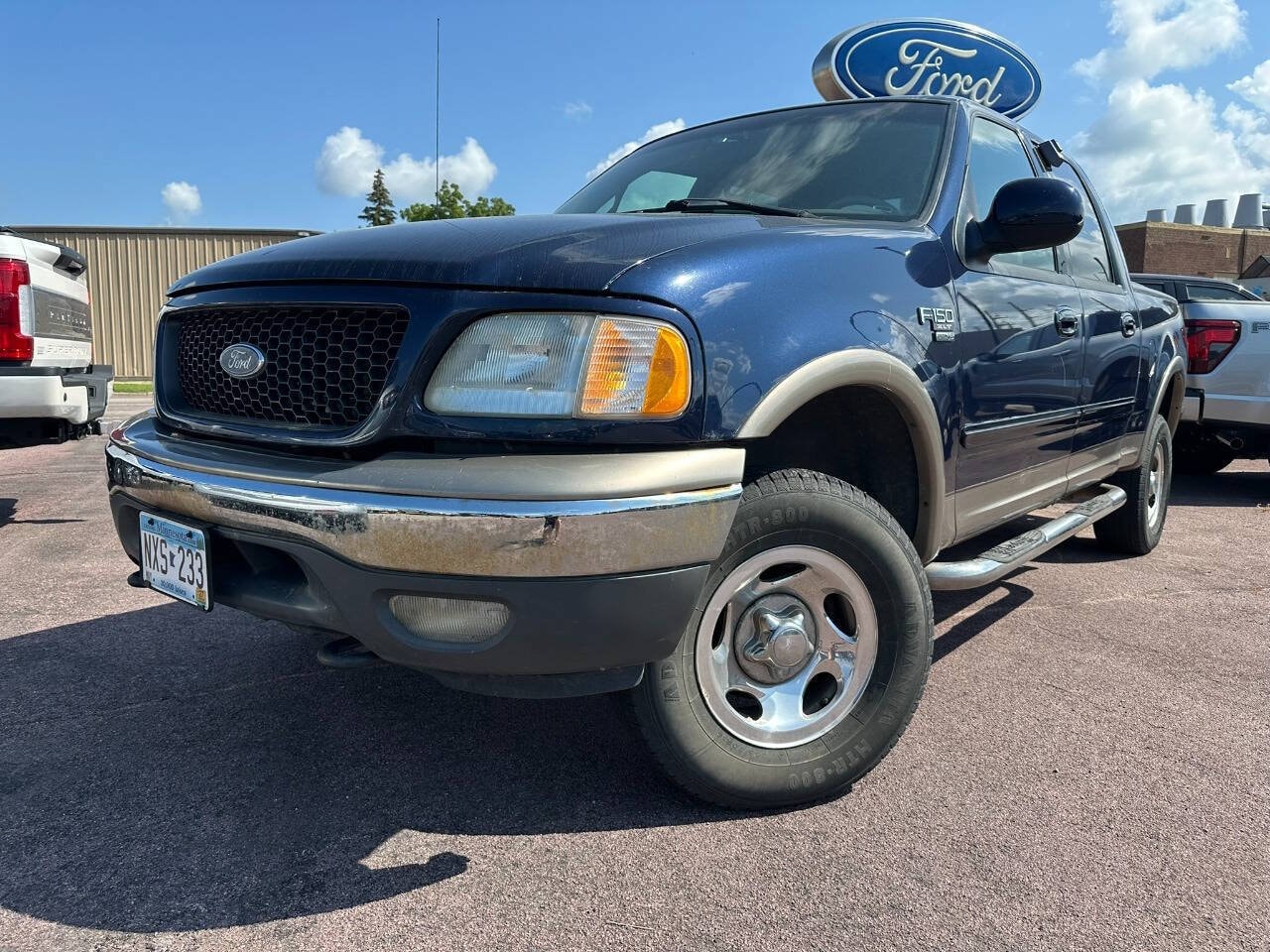 Used 2002 Ford F-150 XLT with VIN 1FTRW08L32KB56318 for sale in Windom, Minnesota