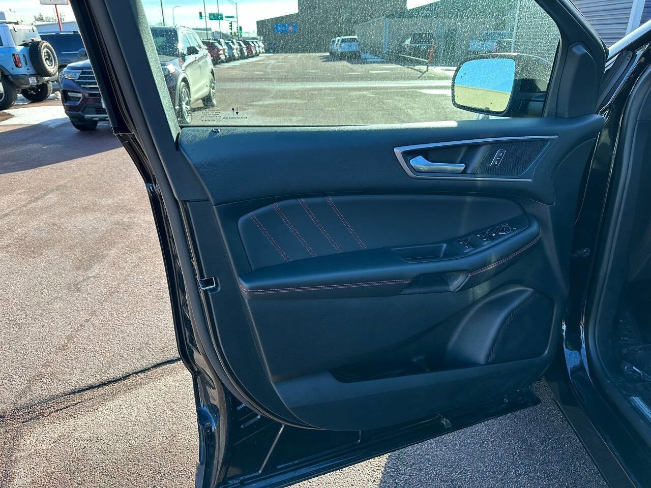 2024 Ford Edge ST-Line - Photo 12