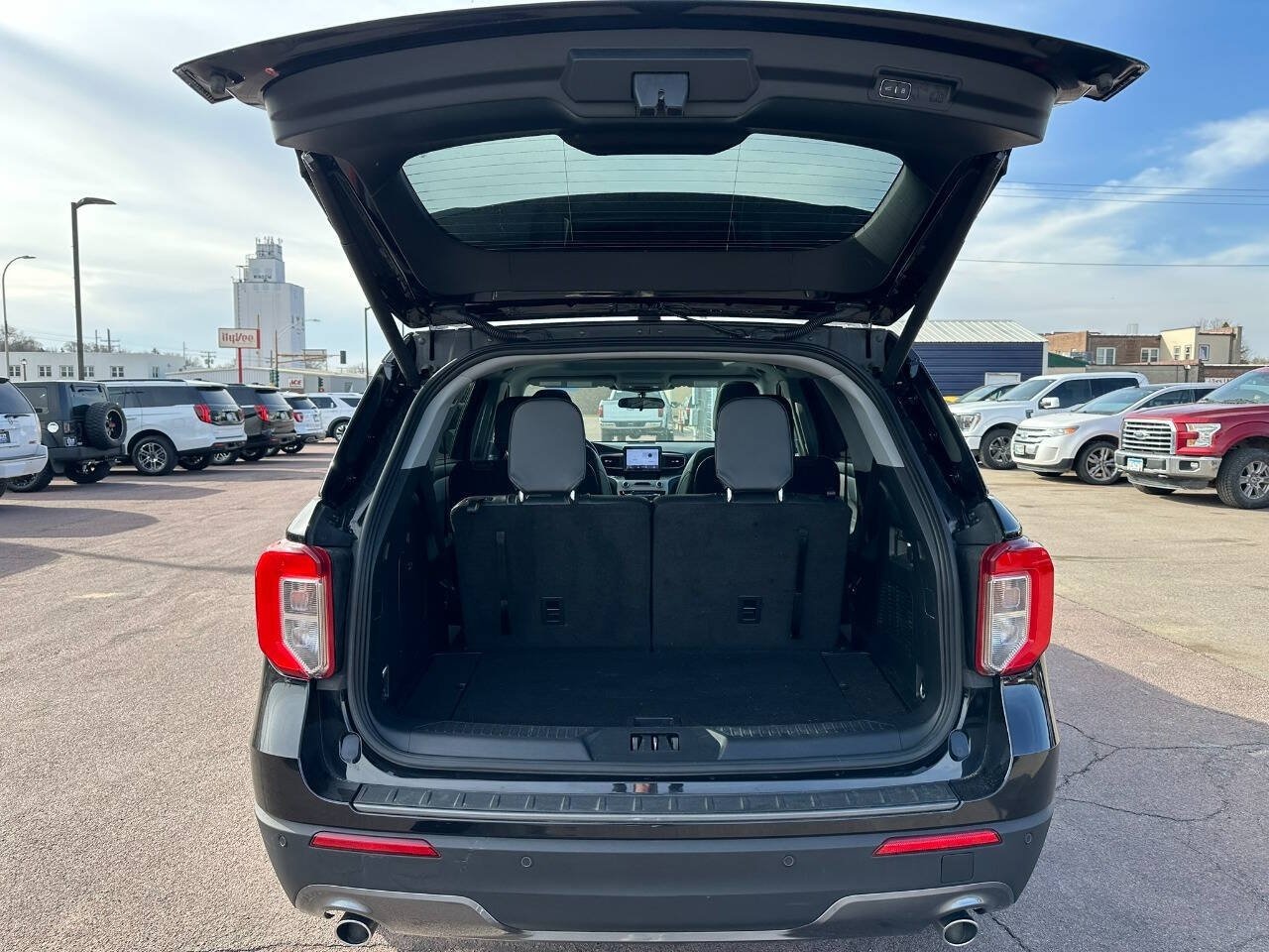 2024 Ford Explorer XLT - Photo 10