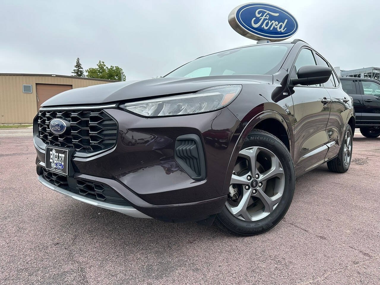 Used 2023 Ford Escape ST-Line with VIN 1FMCU9MN8PUB06660 for sale in Windom, Minnesota