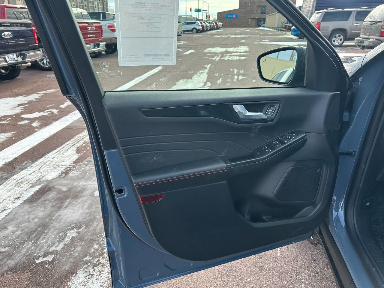 2026 Ford Escape ST-Line - Photo 12