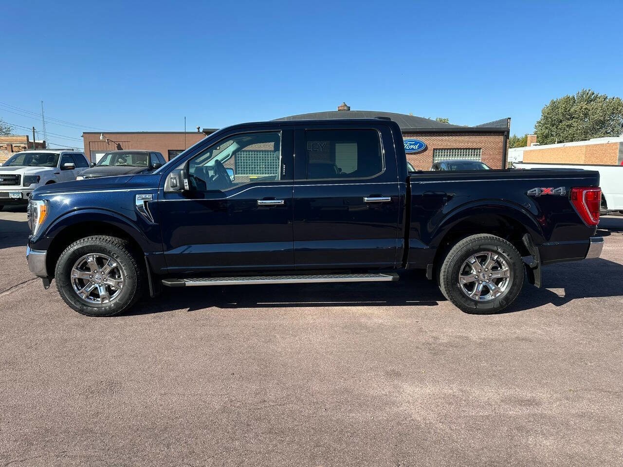 2023 Ford F-150 photo 3