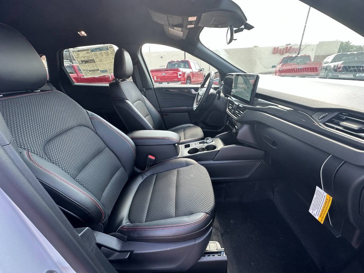 2026 Ford Escape ST-Line - Photo 22