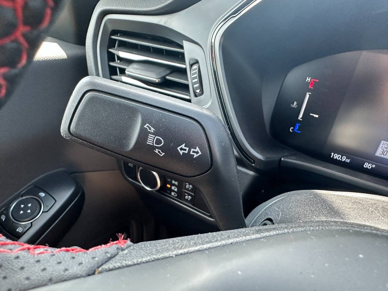 2026 Ford Escape ST-Line - Photo 27