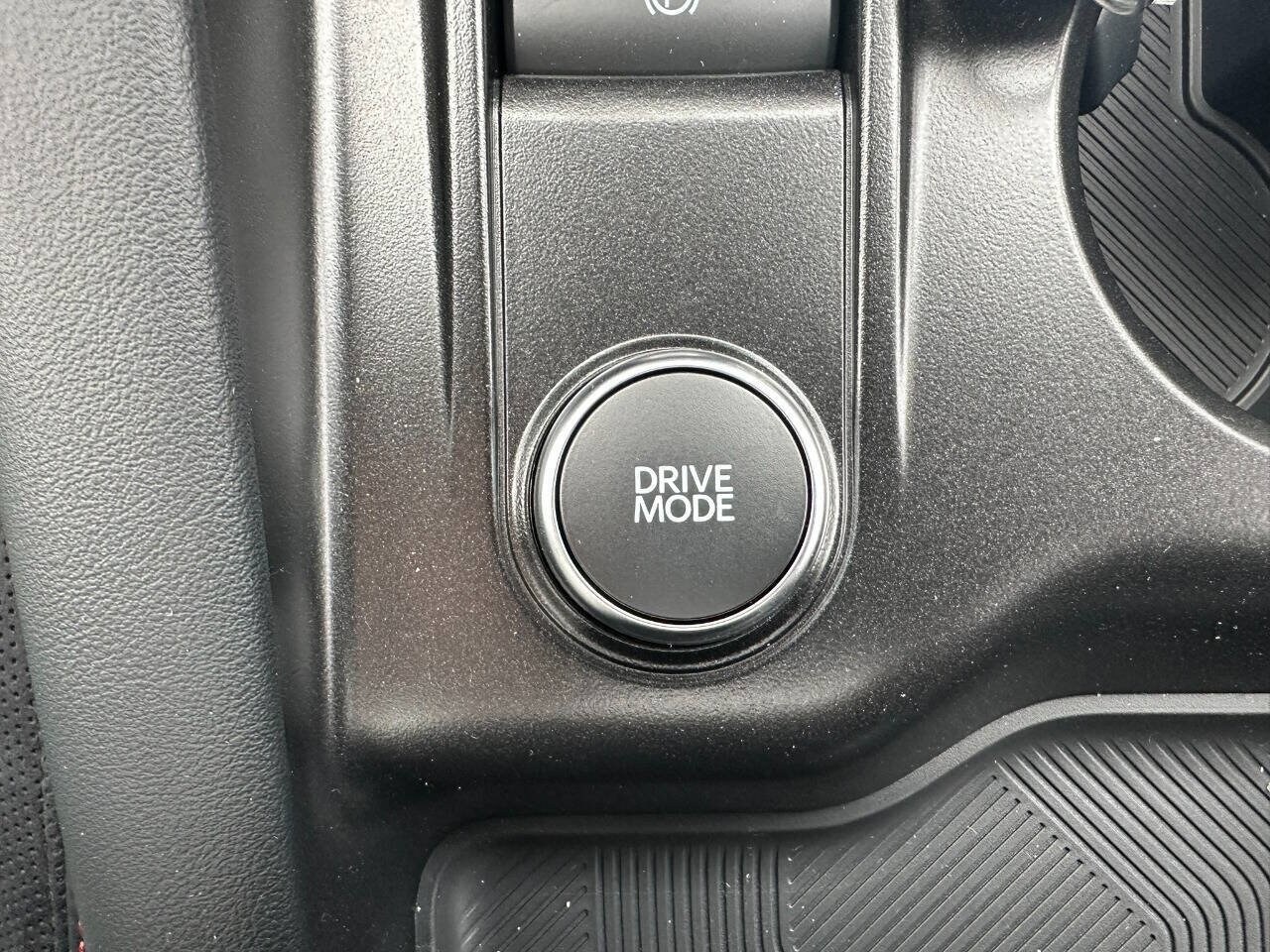 2026 Ford Explorer ST - Photo 37