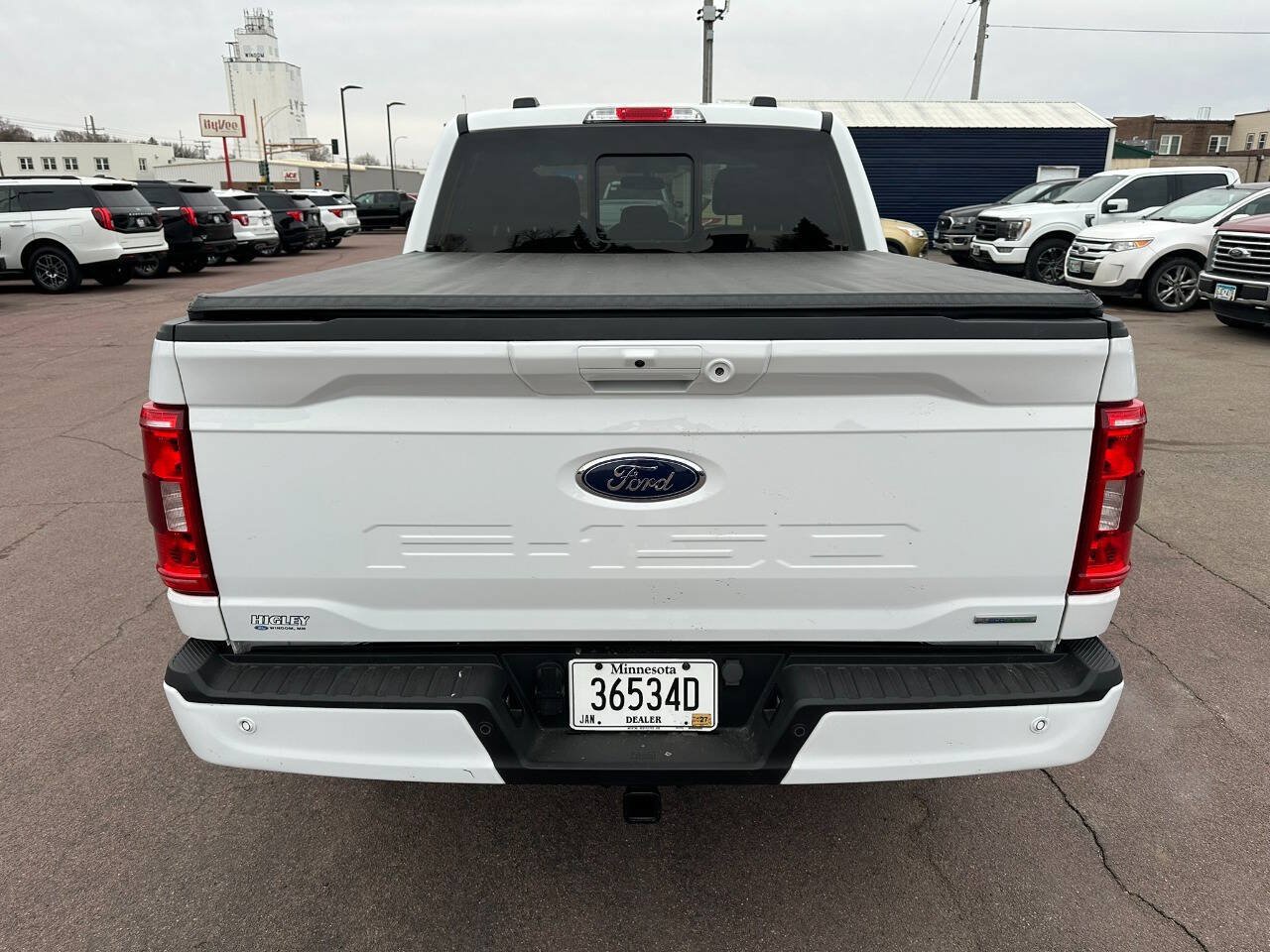 2023 Ford F-150 XLT - Photo 8