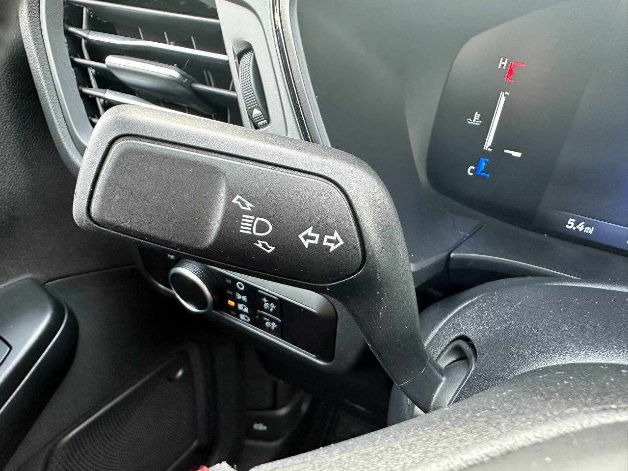 2026 Ford Escape ST-Line - Photo 27