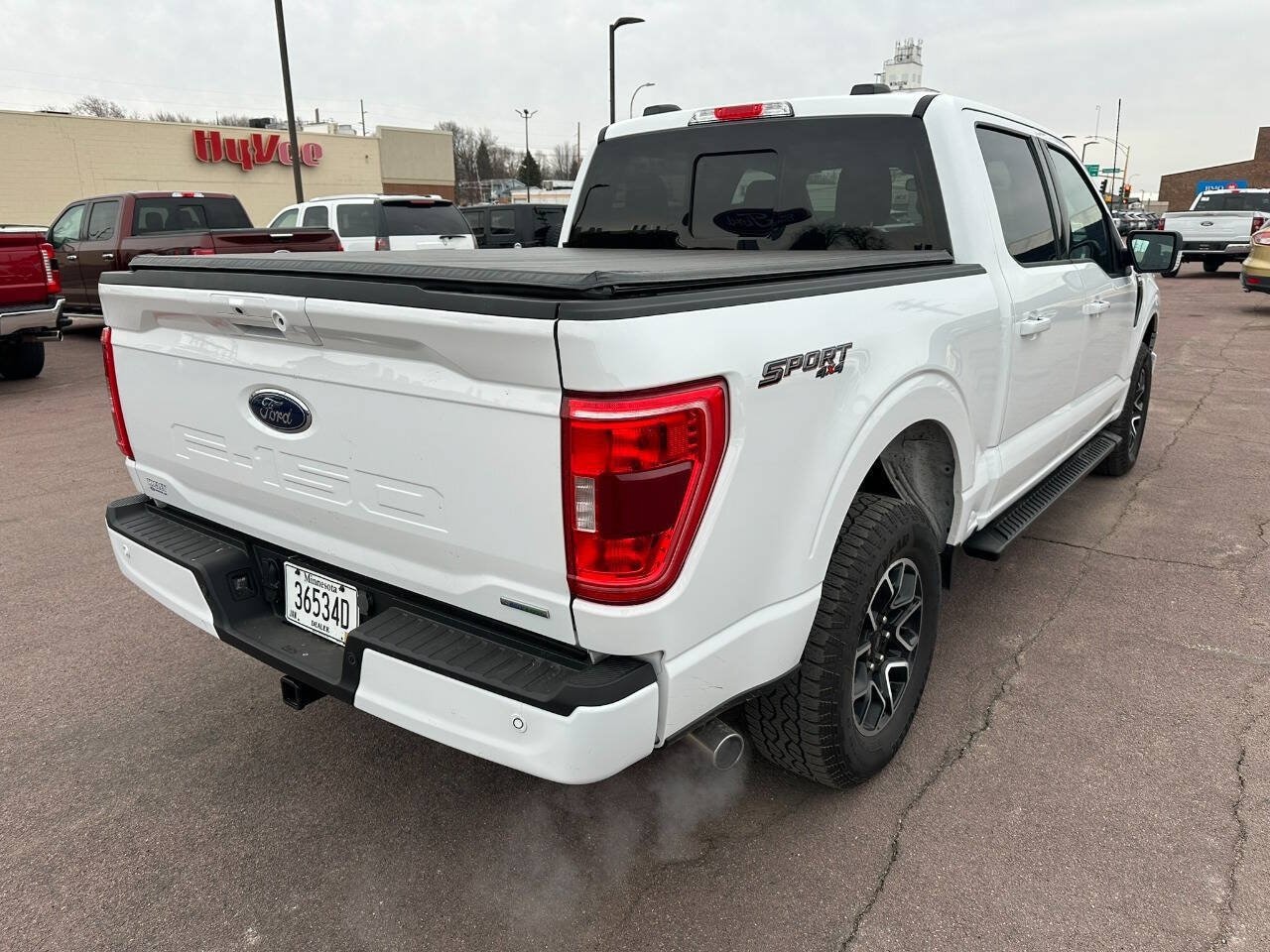 2023 Ford F-150 XLT - Photo 7
