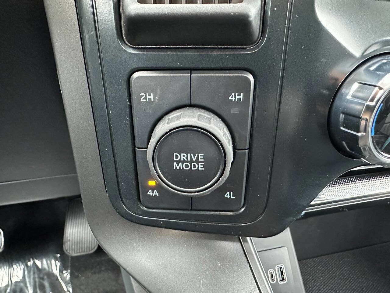 2026 Ford F-150 Lariat - Photo 33