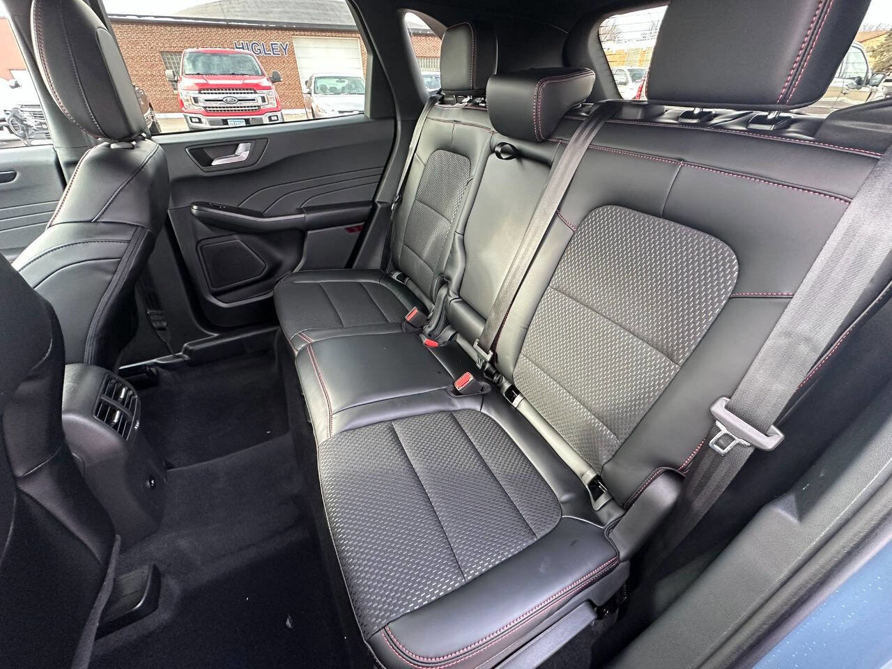 2026 Ford Escape ST-Line - Photo 19
