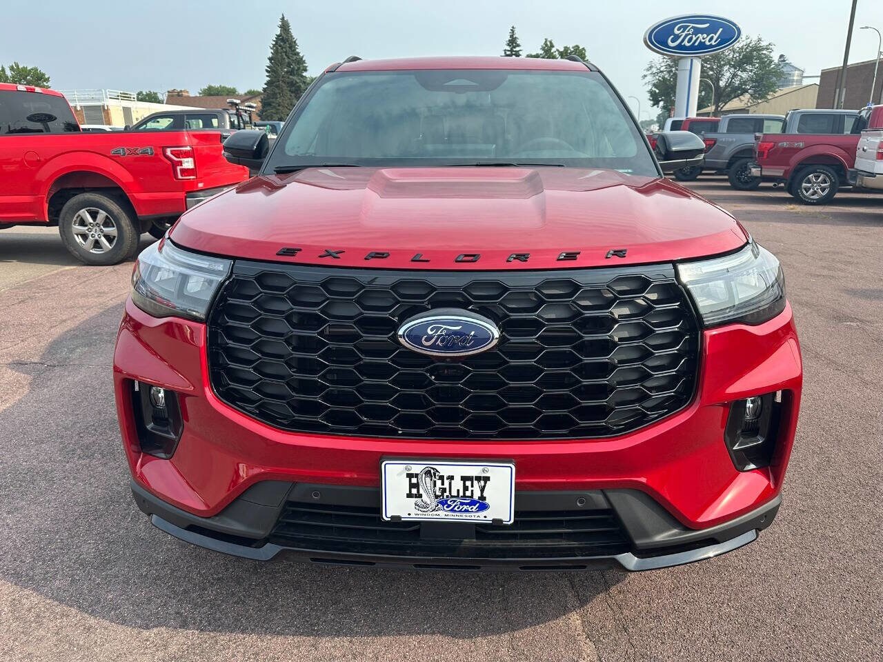 2025 Ford Explorer ST-Line photo 4