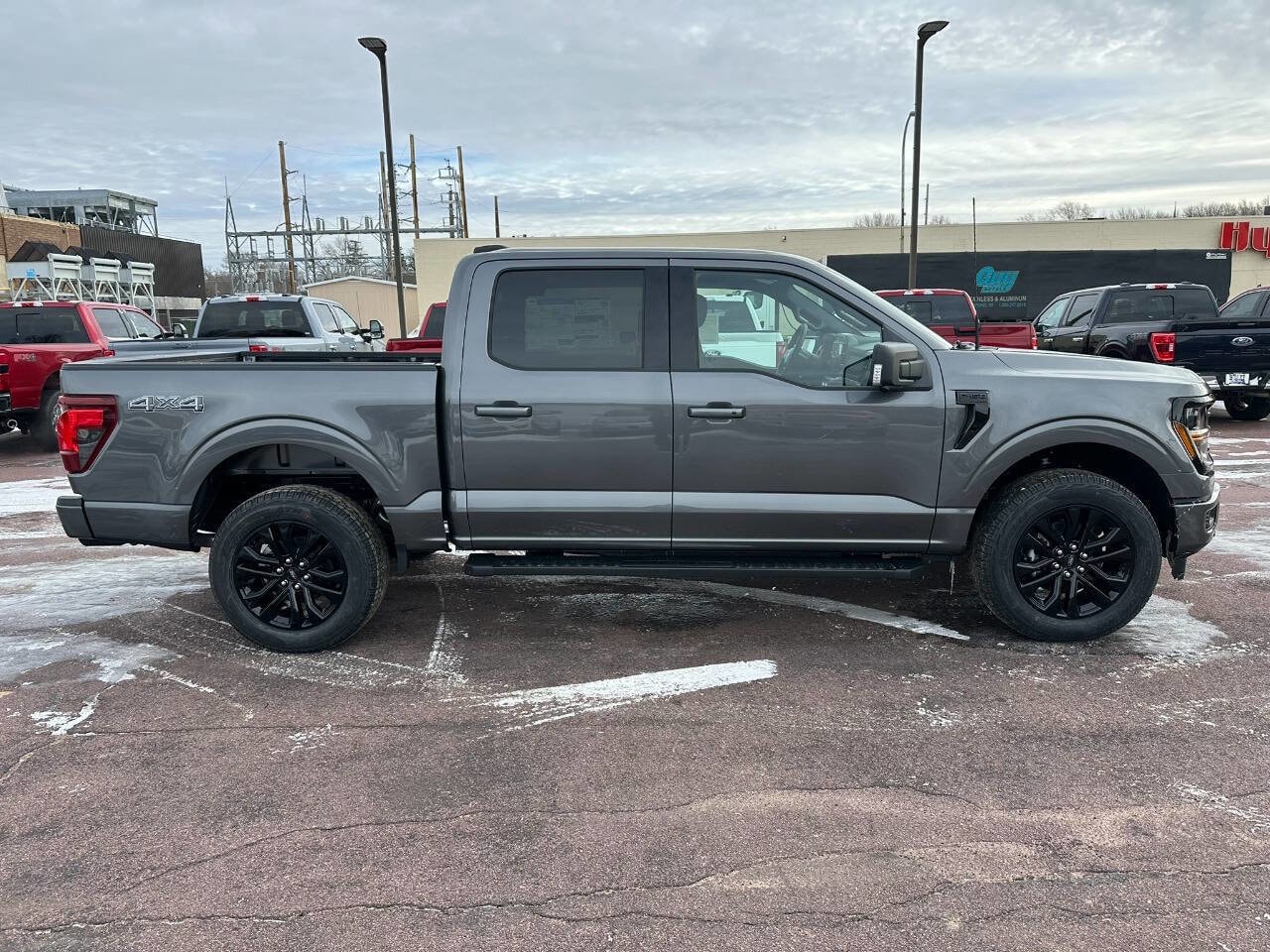 2026 Ford F-150 XLT - Photo 6