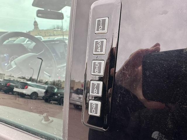 2023 Ford F-150 XLT - Photo 37