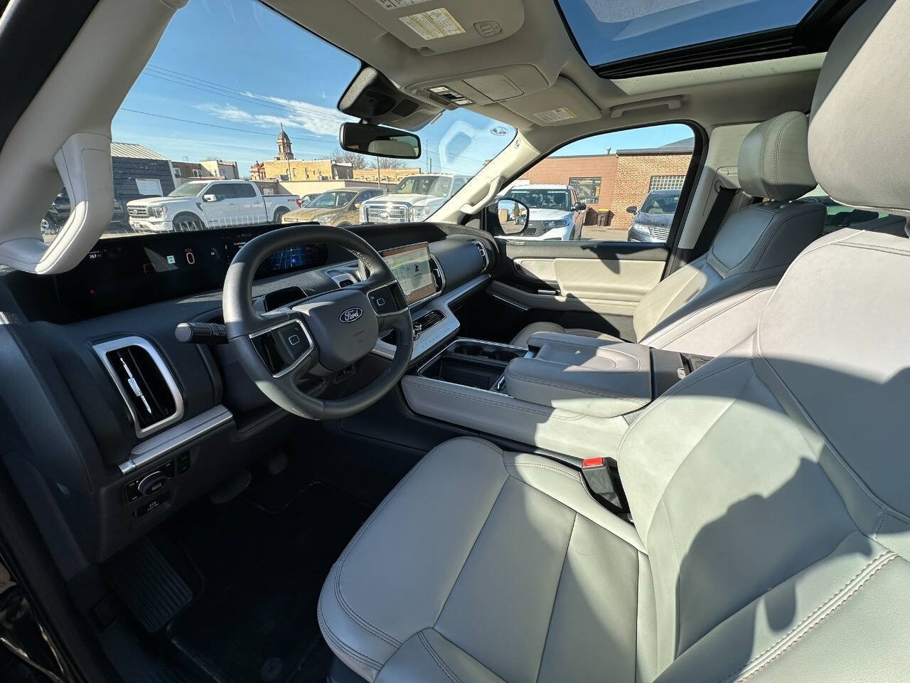 2025 Ford Expedition Active - Photo 18
