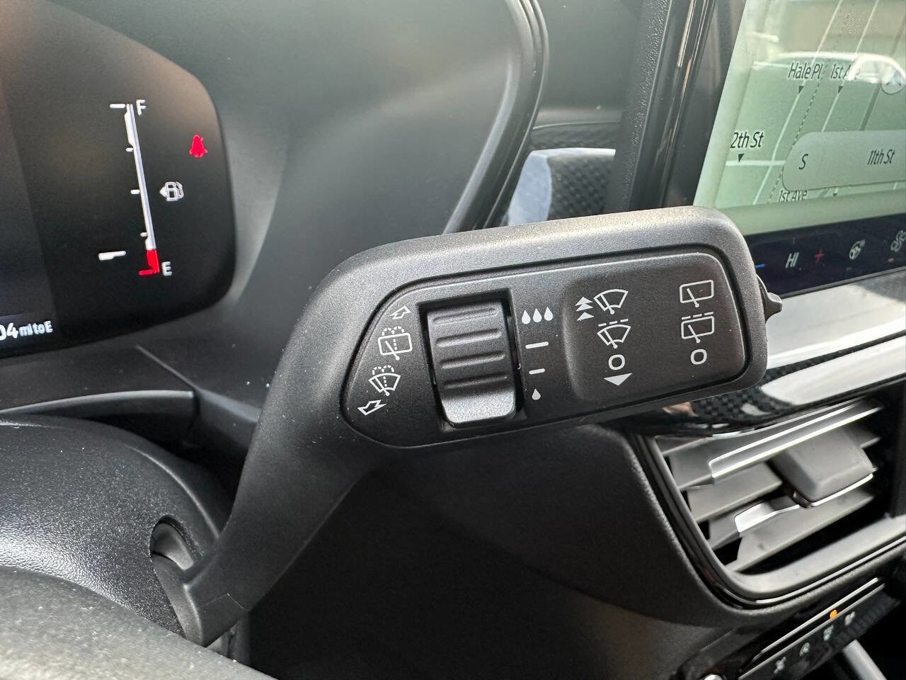2026 Ford Escape ST-Line - Photo 28