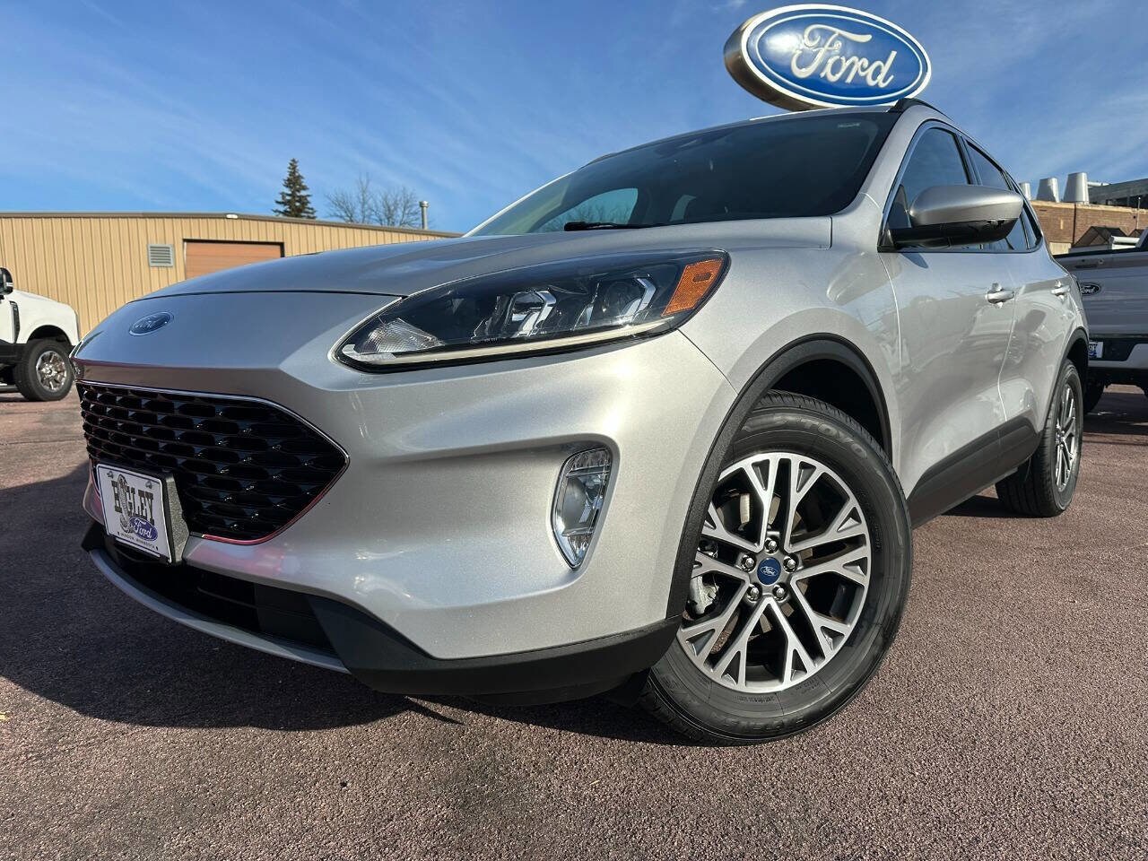 2020 Ford Escape SEL photo 2
