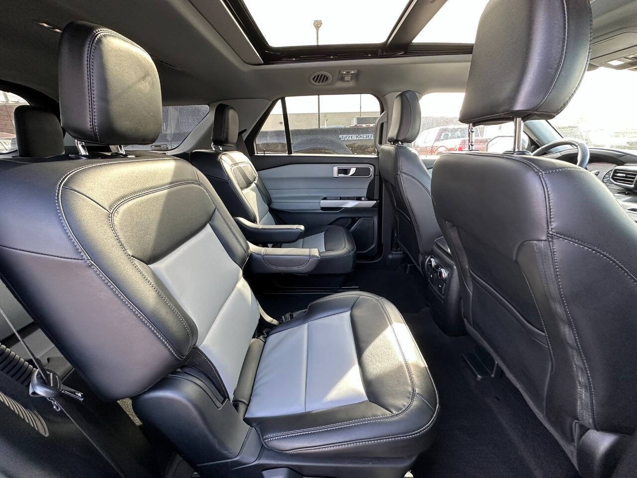2024 Ford Explorer XLT - Photo 19