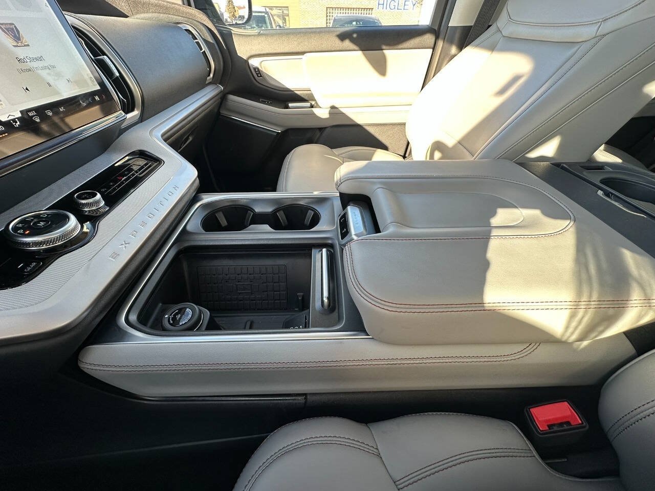 2025 Ford Expedition Active - Photo 37