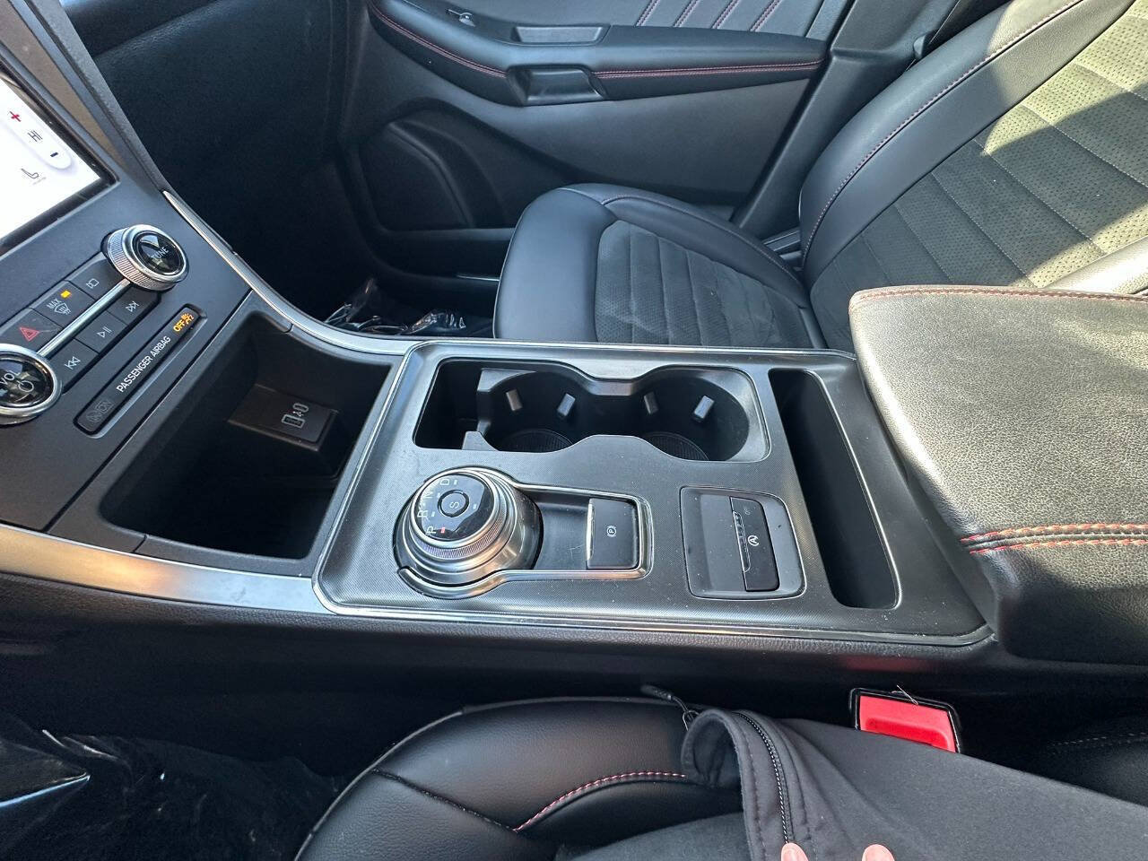 2024 Ford Edge ST-Line - Photo 37