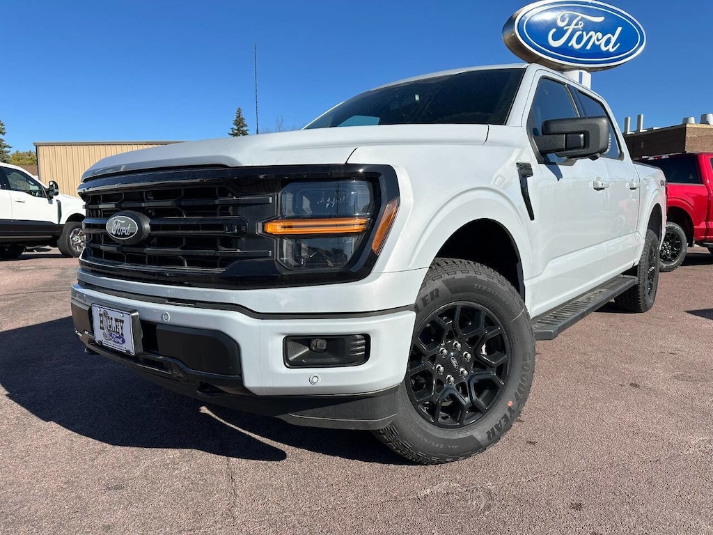 New 2025 Ford F-150 XLT Truck SuperCrew Cab