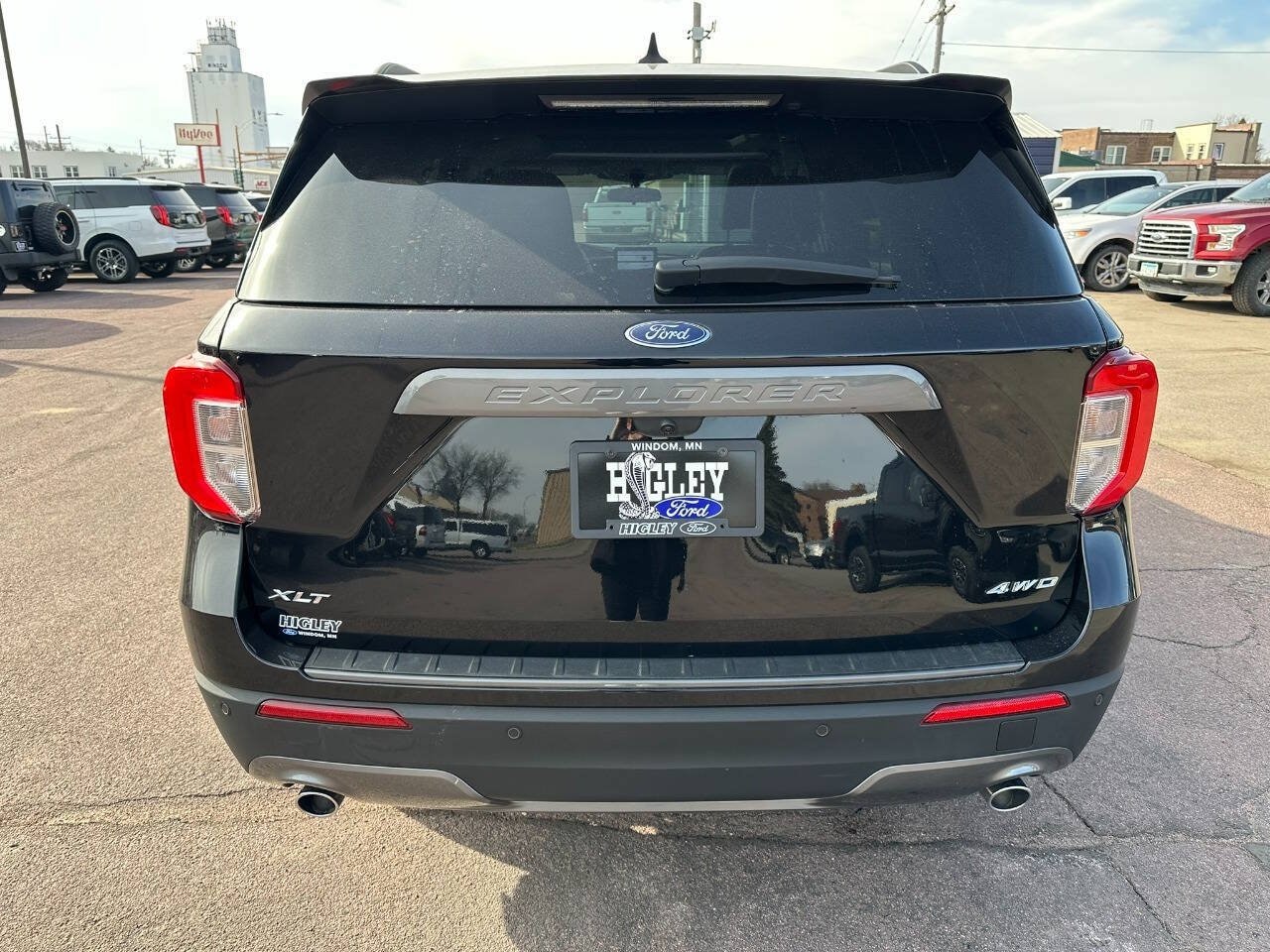 2024 Ford Explorer XLT - Photo 8