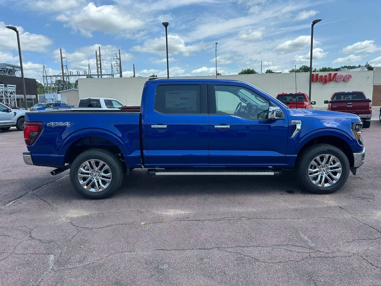 2026 Ford F-150 XLT - Photo 6