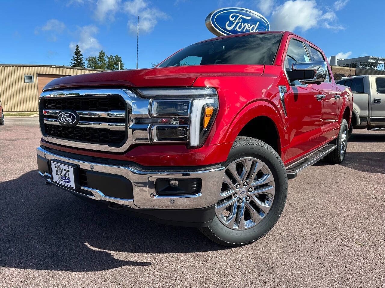 2025 Ford F-150 Lariat photo 2