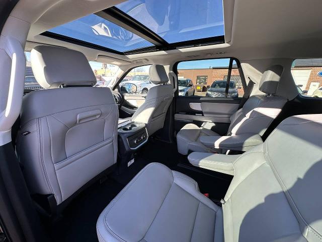 2025 Ford Expedition Active - Photo 19