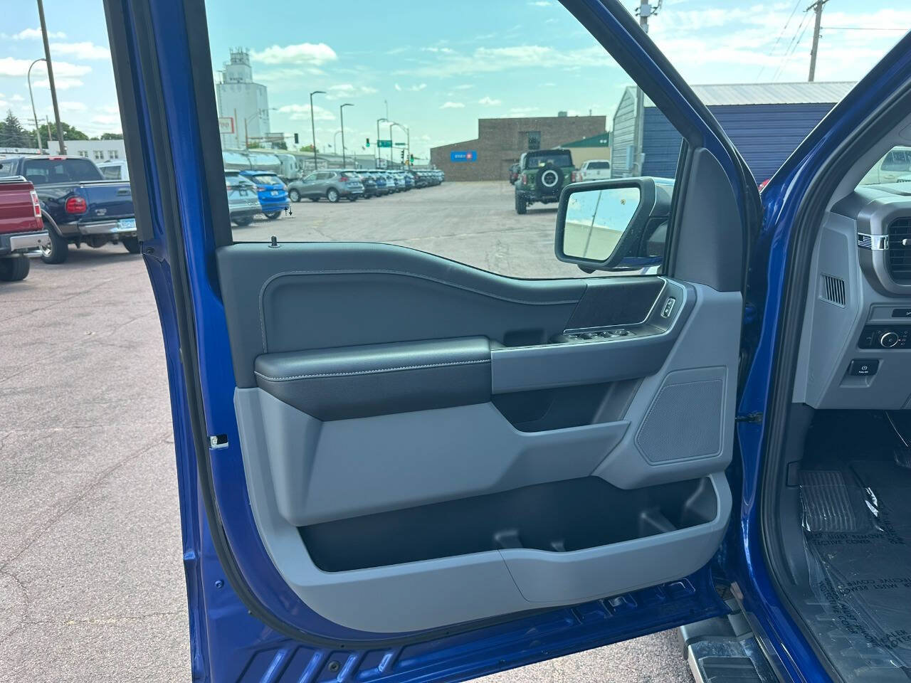 2026 Ford F-150 XLT - Photo 11