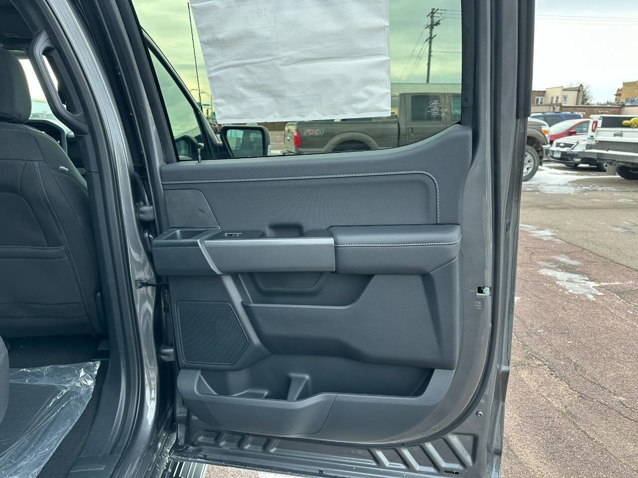 2026 Ford F-150 XLT - Photo 13