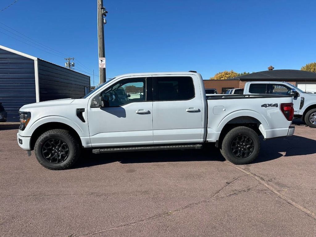 New 2025 Ford F-150 XLT Truck SuperCrew Cab