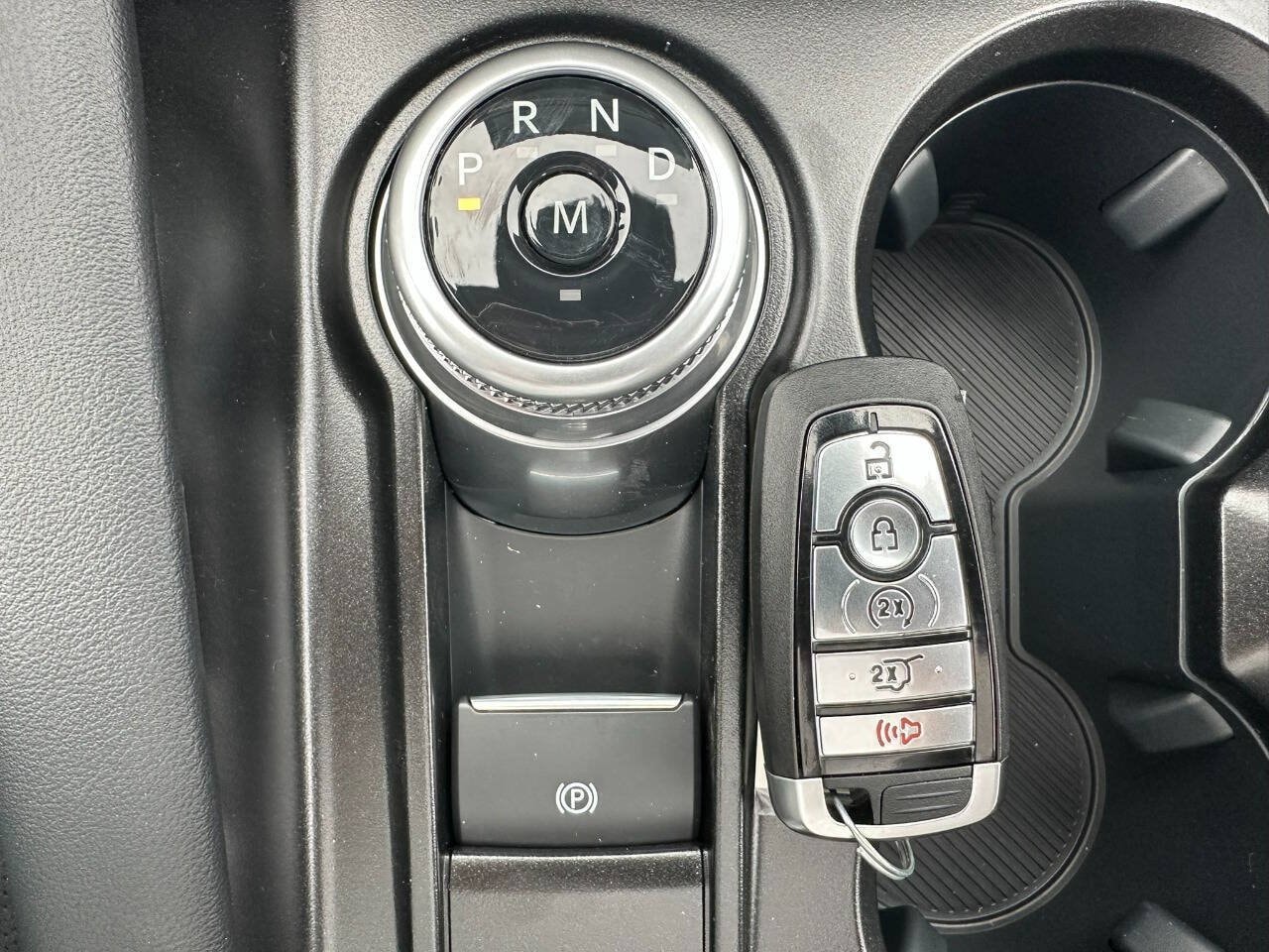 2026 Ford Explorer ST - Photo 36