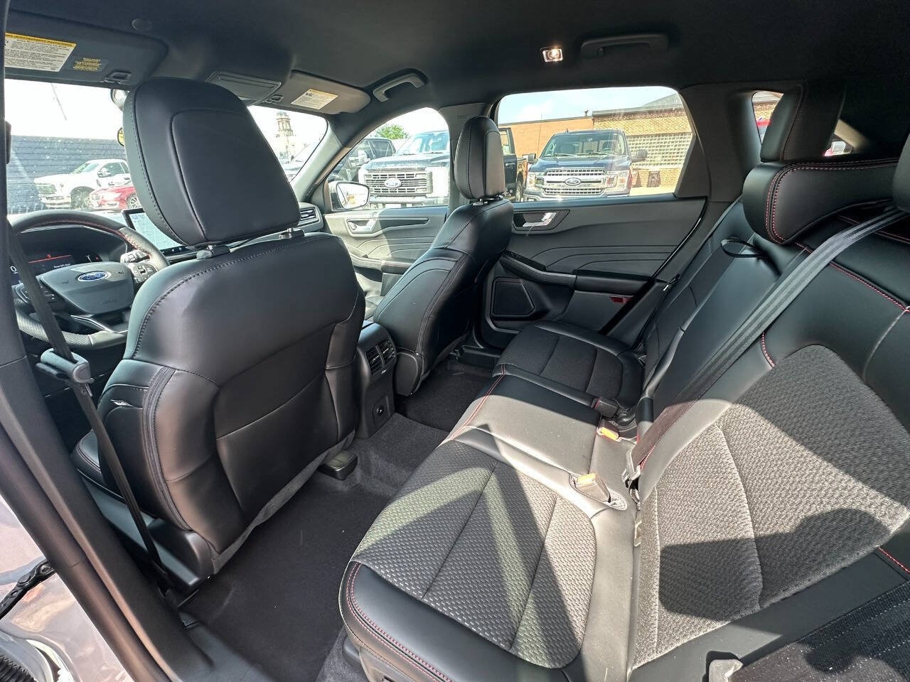 2026 Ford Escape ST-Line - Photo 19