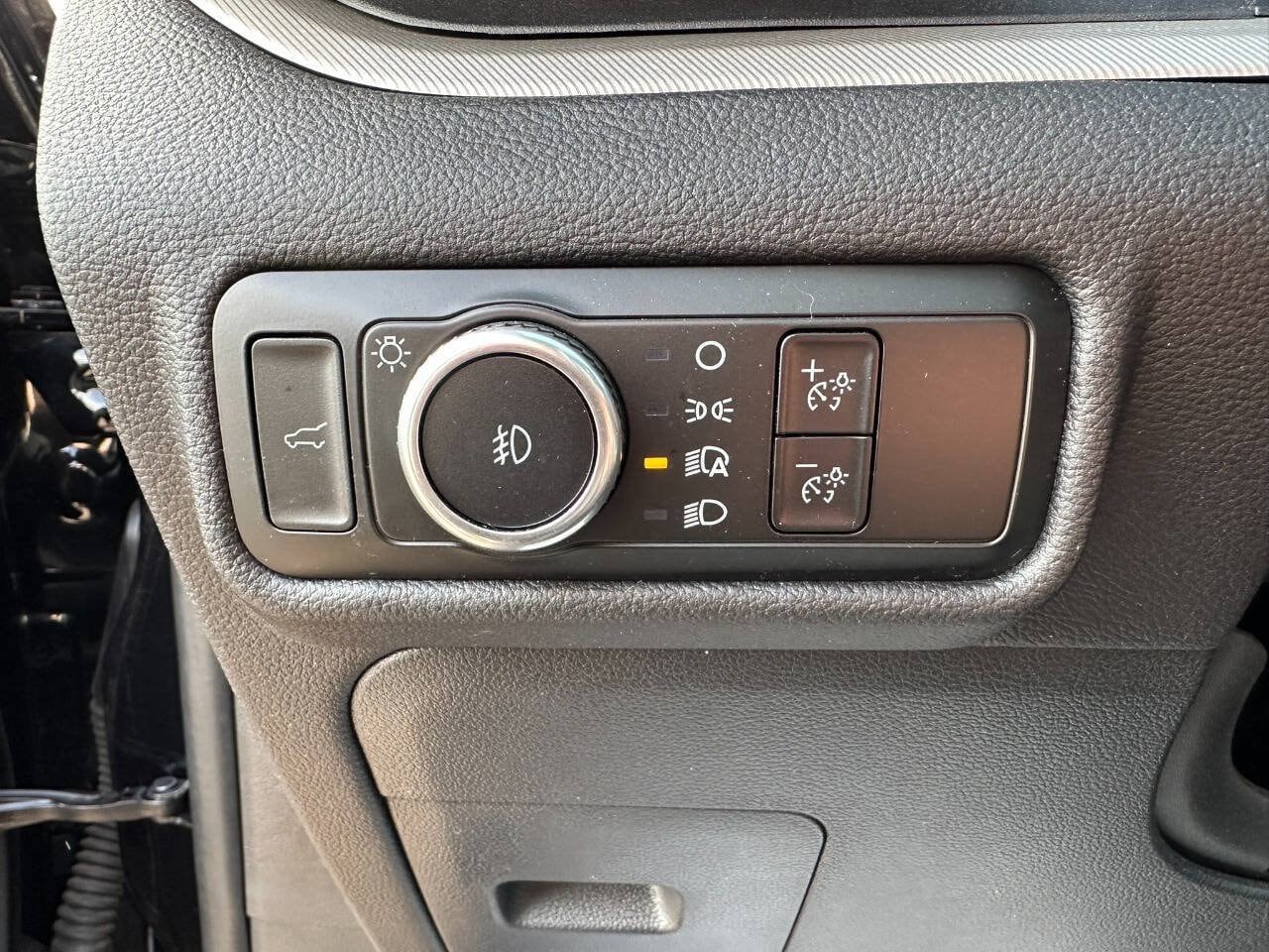 2024 Ford Explorer XLT - Photo 37