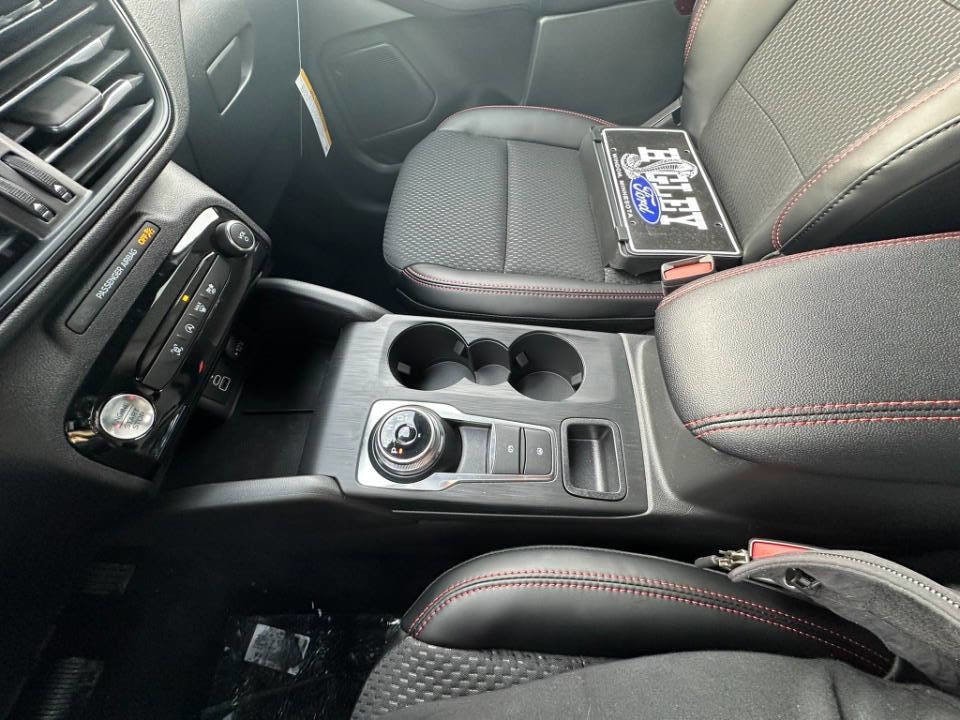 2026 Ford Escape ST-Line - Photo 36