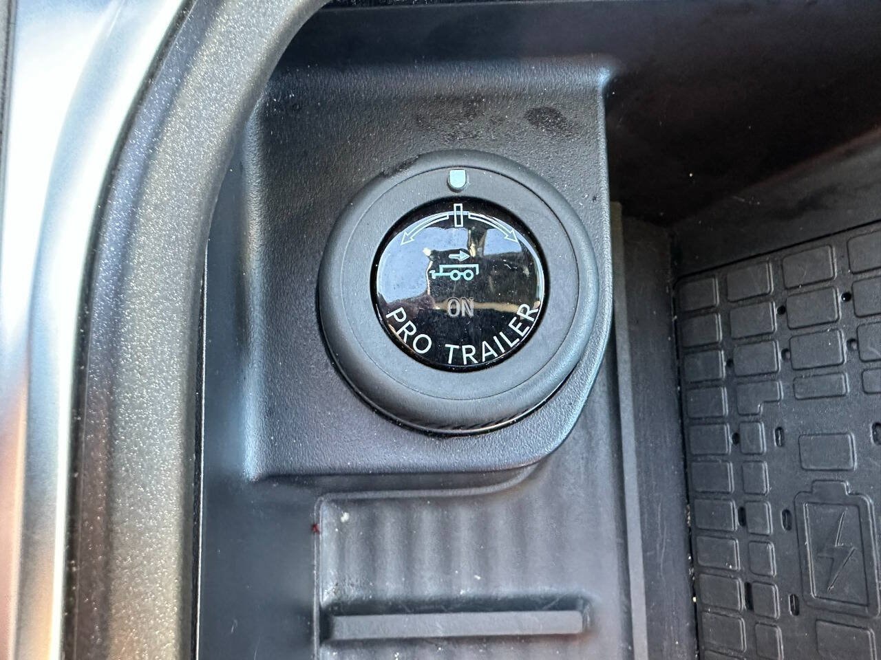 2025 Ford Expedition Active - Photo 35